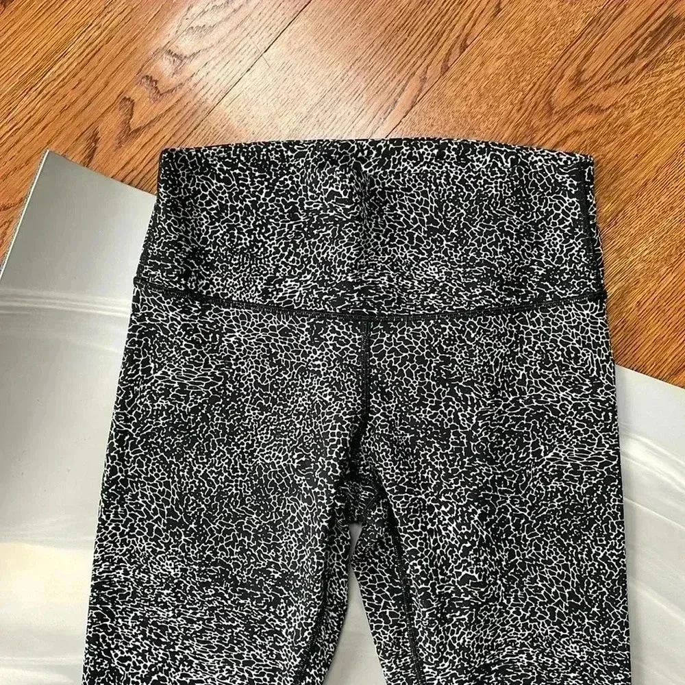 Lululemon I 8